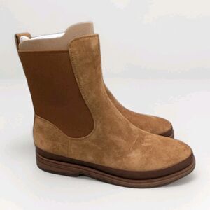 Vince Cecyl Suede Chelsea Boot tan Size 6